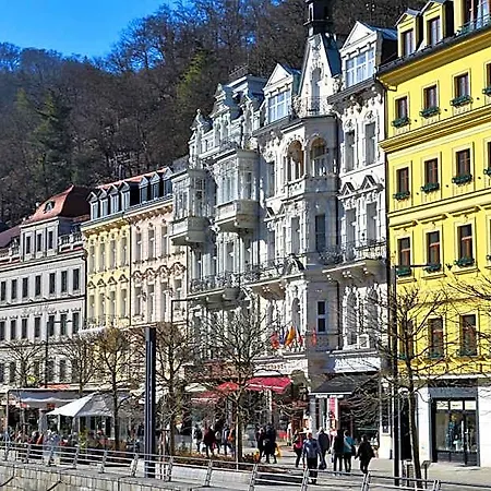 Palacky Karlovy Vary