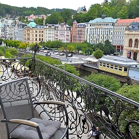 Palacky Karlovy Vary