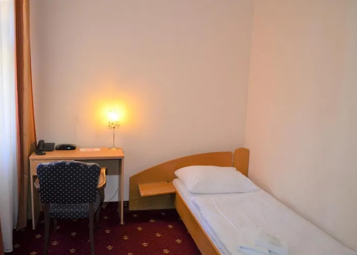 Palacky Karlovy Vary